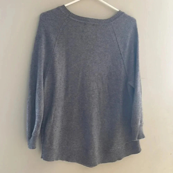 [6] J. Crew  Merino Wool Blend Curved Hem Sweater Gray - Picture 5 of 7